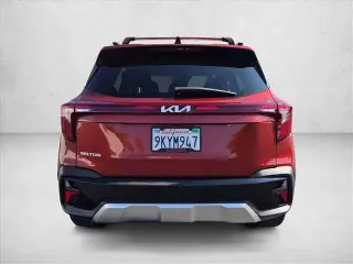 Kia Seltos 2024 S 4dr SUV