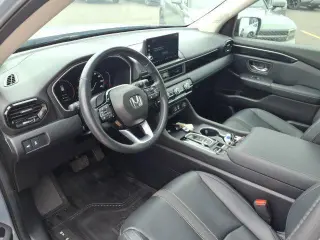 Honda Pilot 2024 AWD Touring 4p SUV