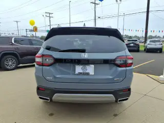Honda Pilot 2024 AWD Touring 4p SUV