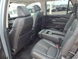 Honda Pilot 2024 AWD Touring 4p SUV