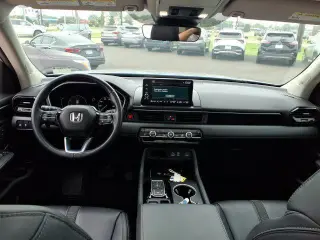Honda Pilot 2024 AWD Touring 4p SUV