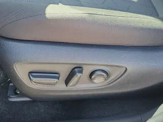 Toyota RAV4 Hybrid 2025 AWD XLE 4p SUV
