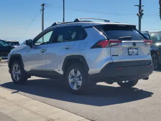 Toyota RAV4 Hybrid 2025 AWD XLE 4p SUV