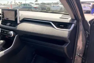 Toyota RAV4 Hybrid 2024 AWD LE 4p SUV