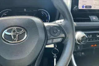 Toyota RAV4 Hybrid 2024 AWD LE 4p SUV