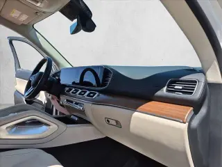Mercedes-Benz GLS 2023 AWD GLS 450 4MATIC 4p SUV
