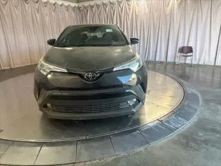 Toyota C-HR 2018 XLE Premium 4dr Crossover