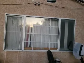REPARACION DE PUERTAS