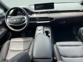 Genesis GV70 2025 AWD 2.5T Standard 4dr SUV