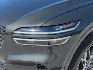 Genesis GV70 2025 AWD 2.5T Standard 4dr SUV
