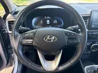 Hyundai VENUE 2025 SEL 4dr Crossover
