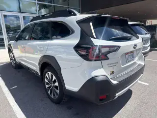 Subaru Outback 2023 AWD Limited 4dr Crossover