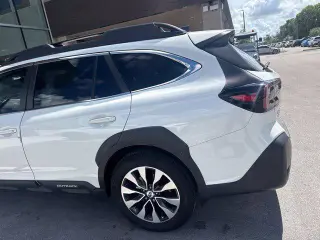Subaru Outback 2023 AWD Limited 4dr Crossover