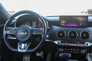 Kia Stinger 2023 GT-Line 4p Sedana