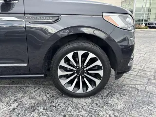 Lincoln Navigator 2023 4x4 Reserve 4p SUV