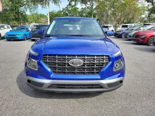 Hyundai VENUE 2023 SE 4puertas Crossover
