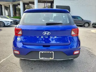 Hyundai VENUE 2023 SE 4puertas Crossover