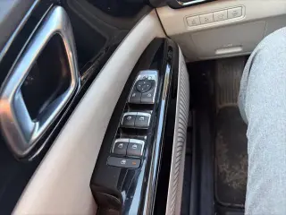Kia Carnival 2023 EX 4dr Mini-Van