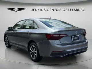 Volkswagen Jetta 2024 S 4dr Sedán 8A