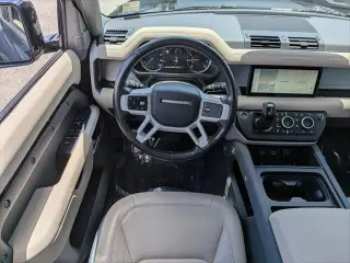 Land Rover Defender 2023 AWD 110 SE 4dr SUV