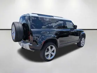 Land Rover Defender 2023 AWD 110 SE 4dr SUV
