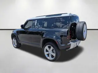 Land Rover Defender 2023 AWD 110 SE 4dr SUV
