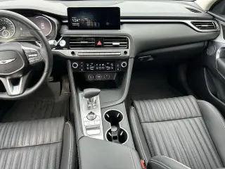 Genesis G70 2026 2.5T Prestige 4dr Sedán