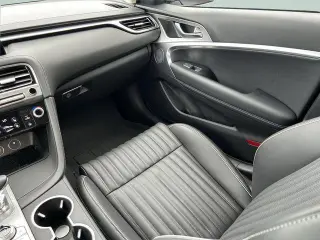 Genesis G70 2026 2.5T Prestige 4dr Sedán
