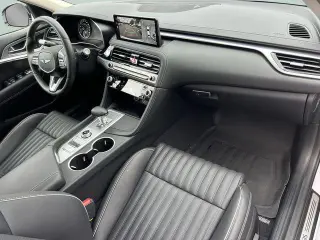 Genesis G70 2026 2.5T Prestige 4dr Sedán