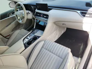 Genesis G70 2026 2.5T Prestige 4dr Sedán