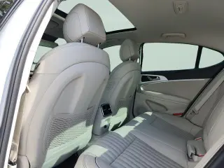 Genesis G70 2026 2.5T Prestige 4dr Sedán