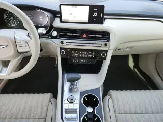 Genesis G70 2026 2.5T Prestige 4dr Sedán