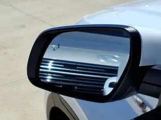 Hyundai VENUE 2026 SEL 4dr Crossover con Techo de Dos Tones