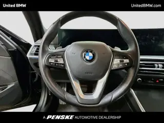 BMW 3 Serie 2024 330i 4dr Sedán