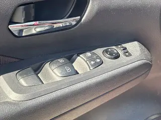 Nissan Kicks 2023 SR 4dr Crossover