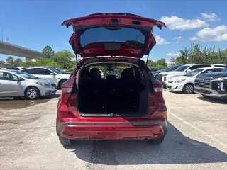 Nissan Kicks 2023 SR 4dr Crossover