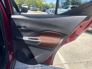 Nissan Kicks 2023 SR 4dr Crossover
