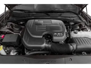 Dodge Charger 2018 SXT Plus 4dr Sedán con Cuero