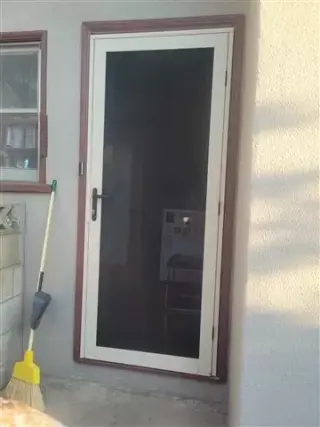 DOOR REPAIR AND INSTALLATION