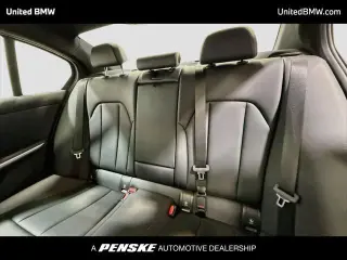 Sedán BMW Serie 3 2024 330i 4 puertas
