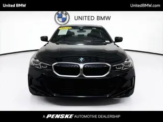 Sedán BMW Serie 3 2024 330i 4 puertas