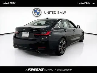 Sedán BMW Serie 3 2024 330i 4 puertas