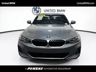 Sedán BMW 3 Series 2026 330i 4 puertas