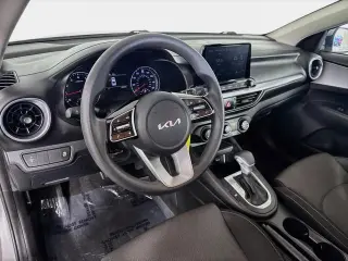 Kia Forte 2023 LXS 4p Sedano