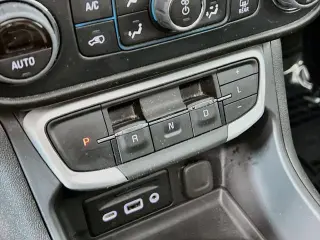 GMC Terrain 2024 AWD SLT 4p SUV
