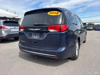Chrysler Pacifica 2018 Touring L Minivan de 4 puertas