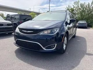 Chrysler Pacifica 2018 Touring L Minivan de 4 puertas