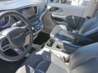 Chrysler Pacifica 2024 Touring L 4dr Minivan