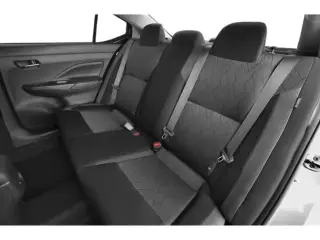 Nissan Versa 2024 SV 4p Sedana