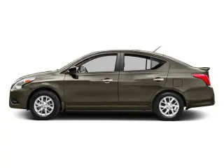 Nissan Versa 2017 1.6 SV 4dr Sedán